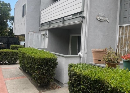 2665 E Harbor Boulevard - Photo 1