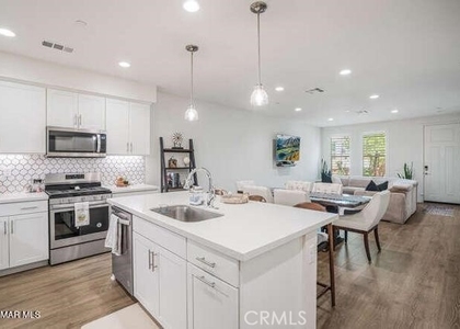 110 Red Brick - Photo 1