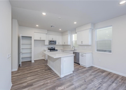 466 Meyer Place - Photo 1