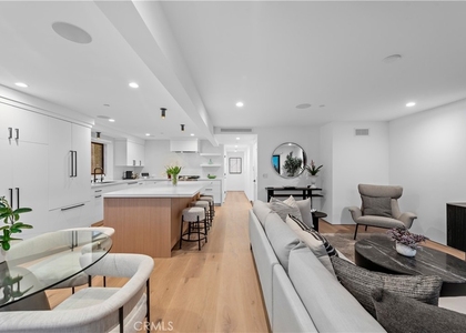 322 1/2 Iris Avenue - Photo 1