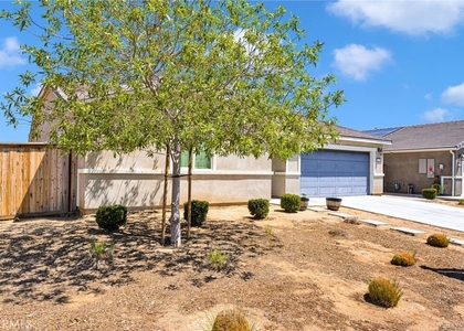 11412 Charlotte - Photo 1