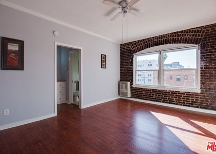 730 S Catalina Street - Photo 1
