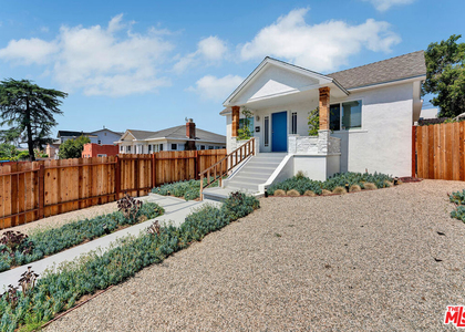 1333 S Hudson Avenue - Photo 1