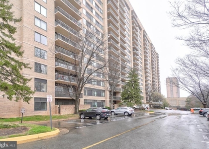 3713 S George Mason Drive - Photo 1
