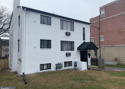 4206 Washington Boulevard - Photo 1