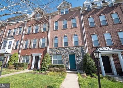 513 Girard Street - Photo 1