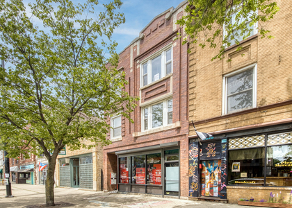 2630 W Division Street - Photo 1