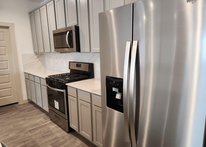 7106 Marina Heights Way - Photo 1