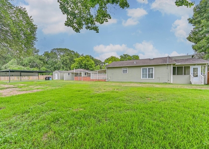 5220 Krueger Drive - Photo 1
