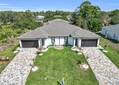 111 Harry Avenue S - Photo 1