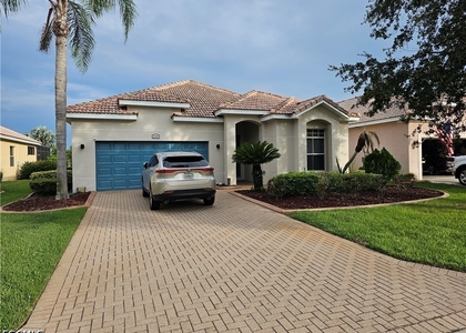 2323 Baynmar Dr - Photo 1