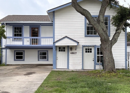 4817 Avenue Q 1/2 - Photo 1