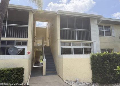 975 Ne Sonesta Avenue Ne - Photo 1