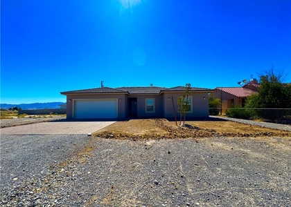 2080 S Highland Avenue - Photo 1
