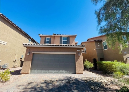 9206 Valley Betica Avenue - Photo 1