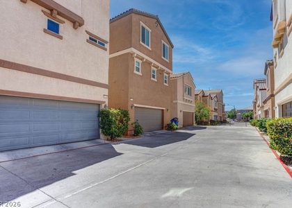 7724 Vibrant Thread Court - Photo 1