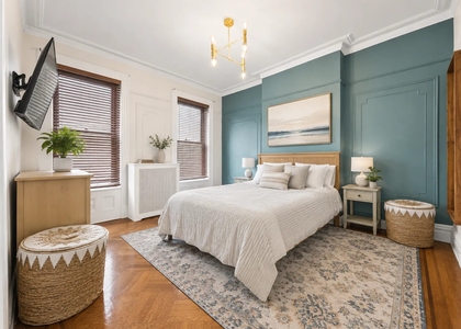 504 Monroe Street - Photo 1