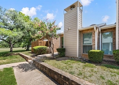 2010 Cottage Oak Lane - Photo 1