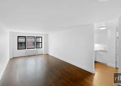 East 63 Street - Photo 1