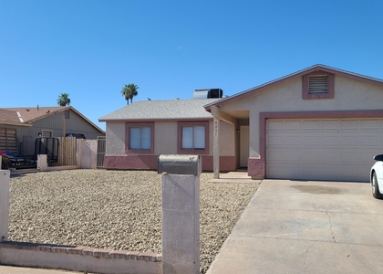 6111 W Cambridge Avenue - Photo 1