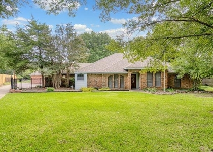 2413 Taylor Street - Photo 1