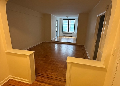 East 24 Street - Photo 1
