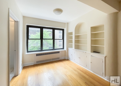 East 56 Street - Photo 1