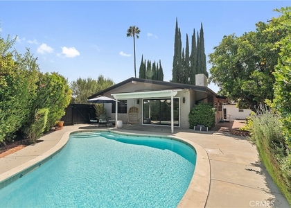 5650 Maynard - Photo 1