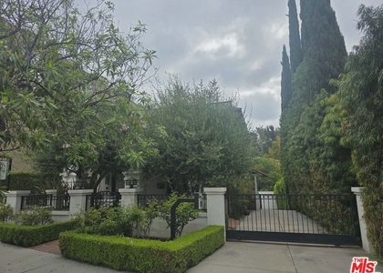 2500 Hyperion Avenue - Photo 1