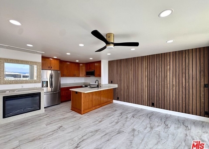 11916 Whalers Lane - Photo 1