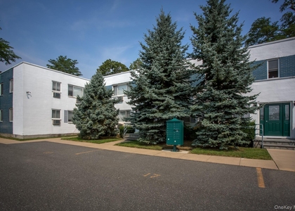 40 Broadway - Photo 1
