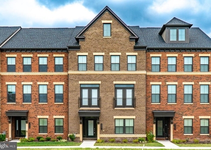 43375 Whitehead Terrace - Photo 1
