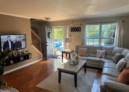 1003 Woodview Court - Photo 1