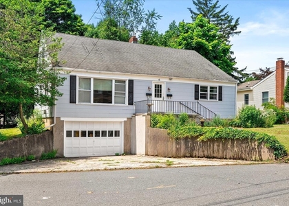 4 Pierson Place - Photo 1