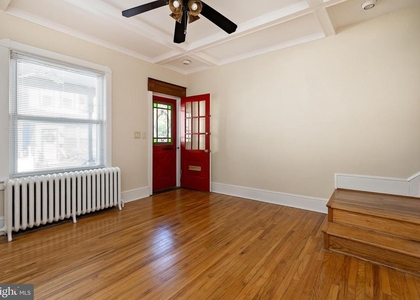 3 Lee Avenue - Photo 1