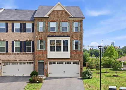 5714 Richmanor Terrace - Photo 1