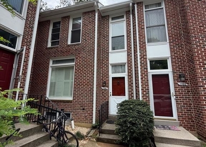 1106 Arcola Avenue - Photo 1