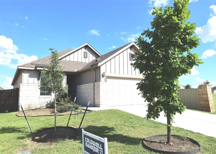 169 Isabella Way - Photo 1