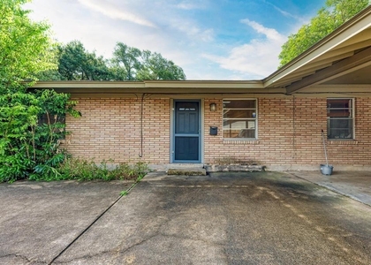 1805 Mohle Dr - Photo 1