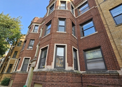709 W Cornelia Avenue - Photo 1