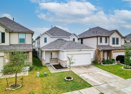 17419 Desmond Street - Photo 1