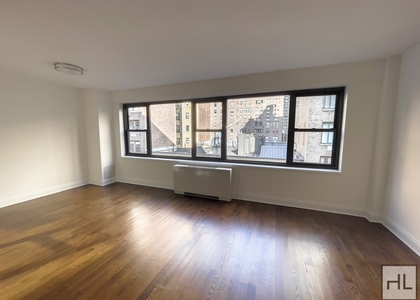 East 56 Street - Photo 1