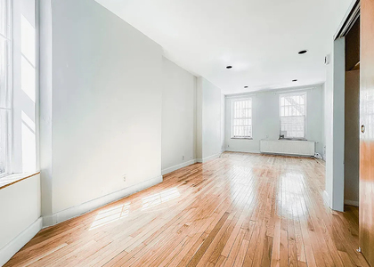 48th Street/10th Avenue - Photo 1
