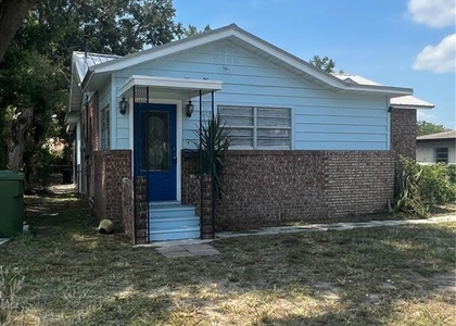 407 Avenue A Se - Photo 1