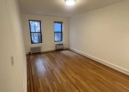 East 51st Street - Photo 1