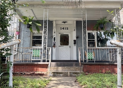 1412 Main St - Photo 1