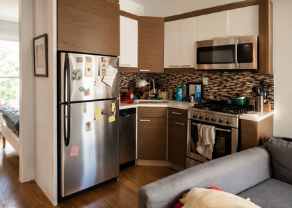 119 Guernsey Street - Photo 1