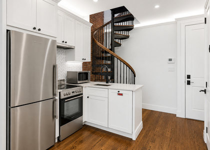 43 Columbia Place - Photo 1