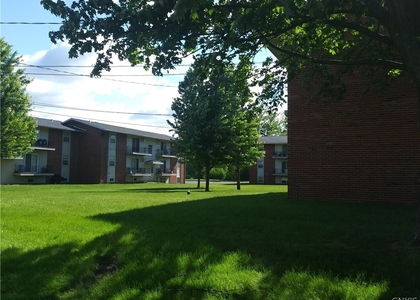 708 North Avenue - Photo 1