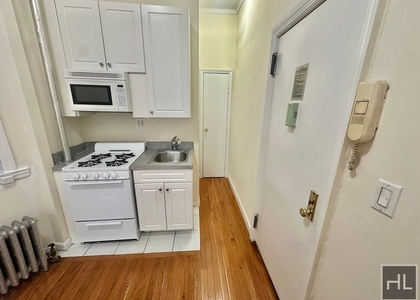 East 38 Street - Photo 1